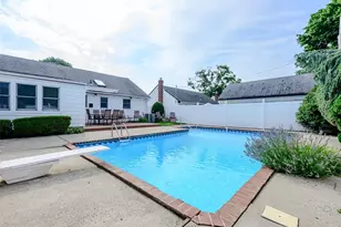 750 Durham Rd, East Meadow, NY 11554 - Photo 21