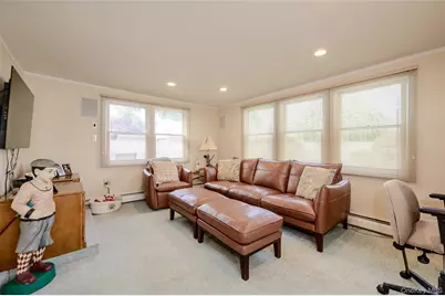 750 Durham Road, East Meadow, NY 11554 - Photo 7