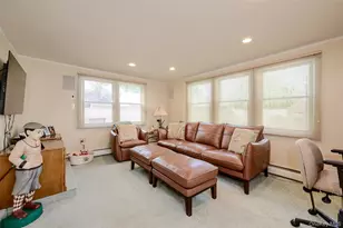 750 Durham Rd, East Meadow, NY 11554 - Photo 7