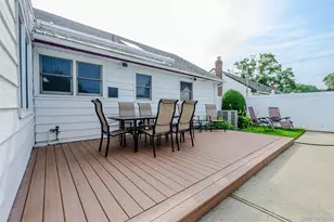 750 Durham Rd, East Meadow, NY 11554 - Photo 25