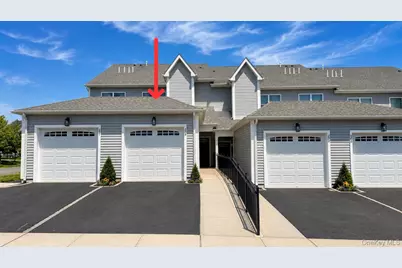 278 Silver Timber Drive, Yaphank, NY 11980 - Photo 3