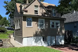 394 Upland Ave, Yonkers, NY 10703 - Photo 3
