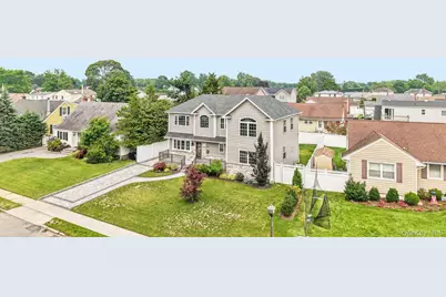 1063 Barrie Avenue, Wantagh, NY 11793 - Photo 33