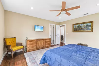 1063 Barrie Avenue, Wantagh, NY 11793 - Photo 9