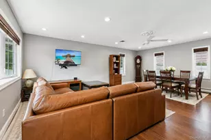 1063 Barrie Ave, Wantagh, NY 11793 - Photo 5