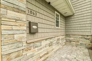 1063 Barrie Ave, Wantagh, NY 11793 - Photo 3