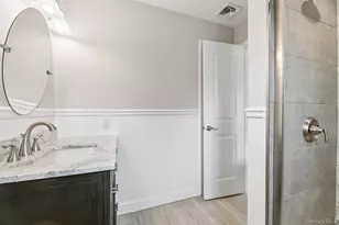 1063 Barrie Ave, Wantagh, NY 11793 - Photo 11