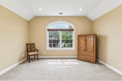 1063 Barrie Avenue, Wantagh, NY 11793 - Photo 19