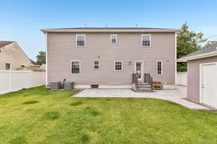 1063 Barrie Ave, Wantagh, NY 11793 - Photo 27