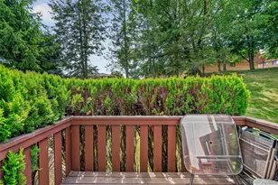 34 Buckingham Ct, Pomona, NY 10970 - Photo 13