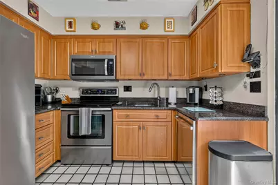 34 Buckingham Court, Pomona, NY 10970 - Photo 11