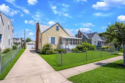 218 Venetian Boulevard, Lindenhurst, NY 11757 - Photo 1