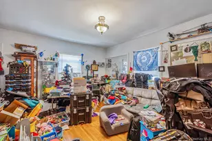 218 Venetian Blvd, Lindenhurst, NY 11757 - Photo 9