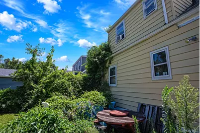 218 Venetian Boulevard, Lindenhurst, NY 11757 - Photo 35