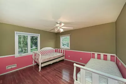 10 Linford Lane, Melville, NY 11747 - Photo 23