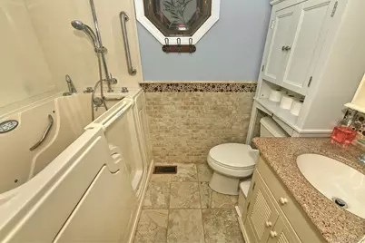 10 Linford Lane, Melville, NY 11747 - Photo 19