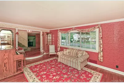 10 Linford Lane, Melville, NY 11747 - Photo 11