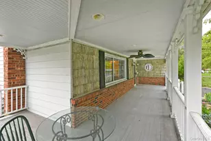 10 Linford Ln, Melville, NY 11747 - Photo 5