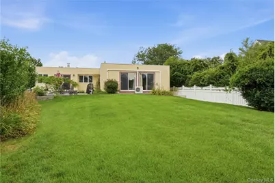 88 Central Avenue, Amityville, NY 11701 - Photo 31