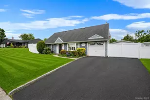 70 Clymer St, Port Jefferson Station, NY 11776 - Photo 3