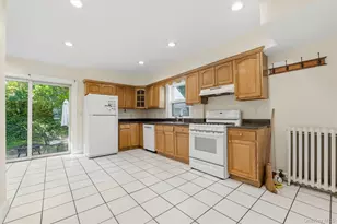 15 Ferncliff Rd, Scarsdale, NY 10583 - Photo 13