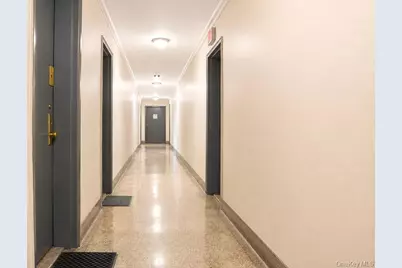 270 North Broadway #4A, Yonkers, NY 10701 - Photo 9