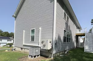 25 Walnut St, Coram, NY 11727 - Photo 21