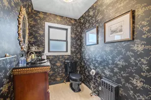 15 Parkwold Dr W, Valley Stream, NY 11580 - Photo 15