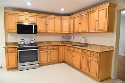 4126 Digney Avenue, Bronx, NY 10466 - Photo 9