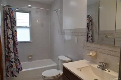 4126 Digney Avenue, Bronx, NY 10466 - Photo 17