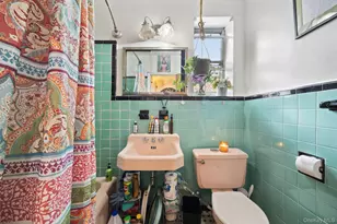 2745 Woodhull Ave, Bronx, NY 10469 - Photo 25