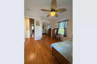 263 Charles Avenue, Massapequa Park, NY 11762 - Photo 33