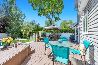 263 Charles Avenue, Massapequa Park, NY 11762 - Photo 11