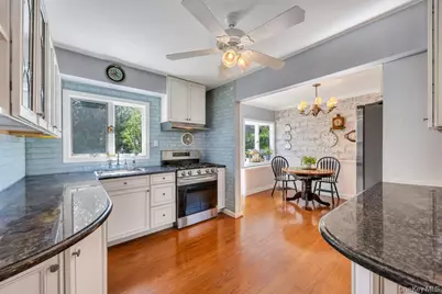 263 Charles Avenue, Massapequa Park, NY 11762 - Photo 23