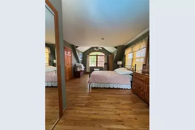 263 Charles Avenue, Massapequa Park, NY 11762 - Photo 39
