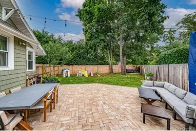 116 Railroad Avenue, Saint James, NY 11780 - Photo 19