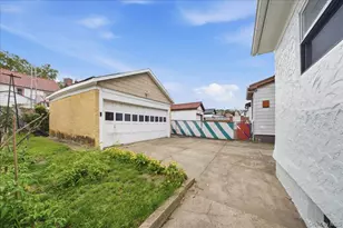 80-25 Woodhaven Blvd, Glendale, NY 11385 - Photo 25