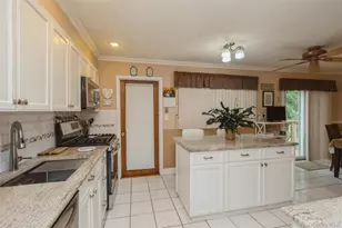 26 Dartmouth Dr, Deer Park, NY 11729 - Photo 5