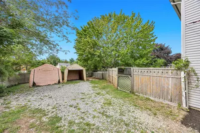 12 Handy Lane, Medford, NY 11763 - Photo 5