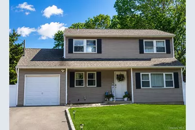 32 Morris Avenue, Patchogue, NY 11772 - Photo 1