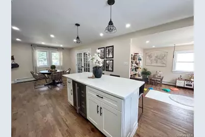 32 Morris Avenue, Patchogue, NY 11772 - Photo 3