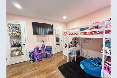 32 Morris Avenue, Patchogue, NY 11772 - Photo 25