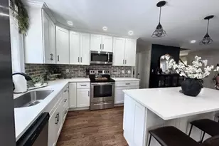 32 Morris Ave, Patchogue, NY 11772 - Photo 5