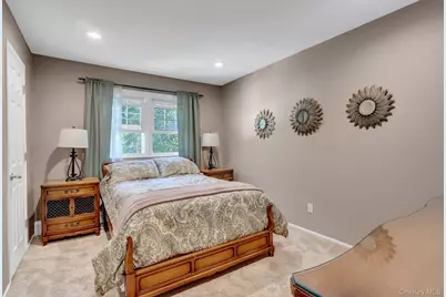 24 Fox Road, East Setauket, NY 11733 - Photo 29
