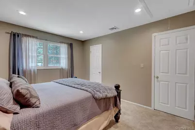 24 Fox Road, East Setauket, NY 11733 - Photo 31