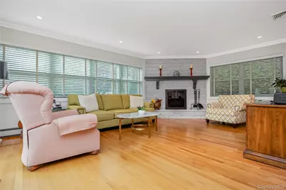 65 Colonial Drive, Farmingdale, NY 11735 - Photo 19