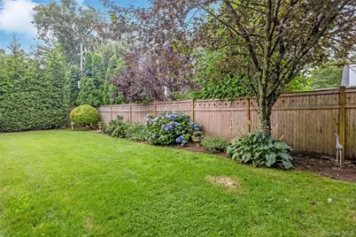 65 Colonial Drive, Farmingdale, NY 11735 - Photo 31