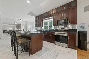 7 Laurel Ln, Old Westbury, NY 11568 - Photo 17