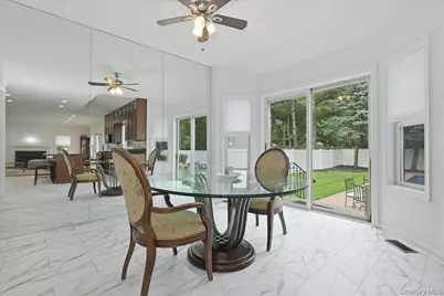 7 Laurel Lane, Old Westbury, NY 11568 - Photo 13