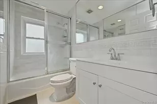 7 Laurel Ln, Old Westbury, NY 11568 - Photo 37